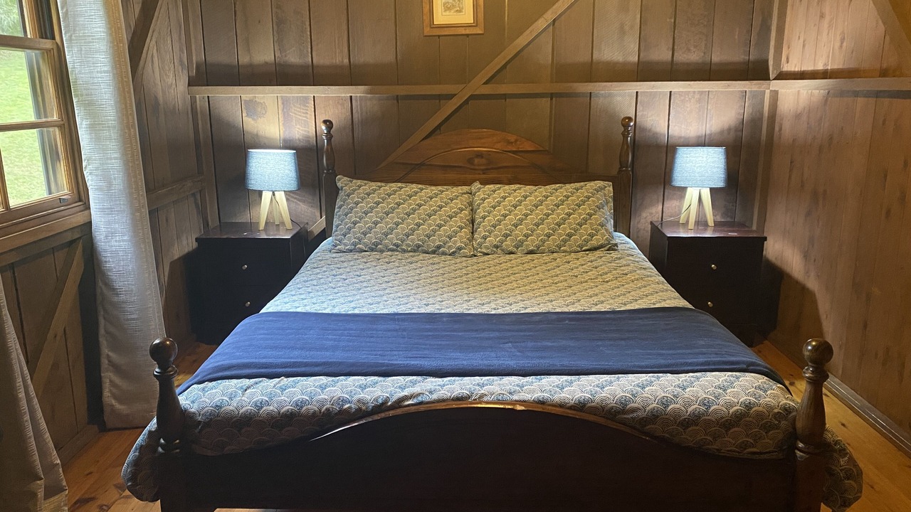 Photo of Bedroom in Grose Vale
