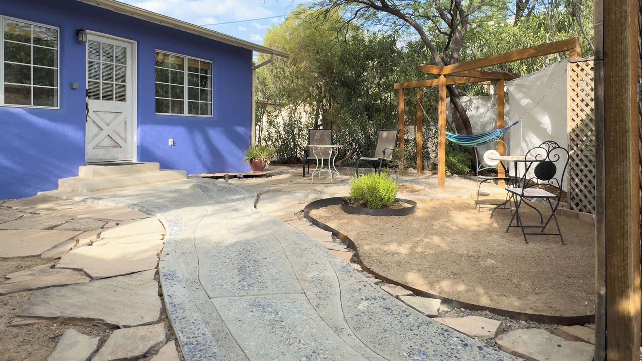 Photo of Patio Balcony in Sam Hughes