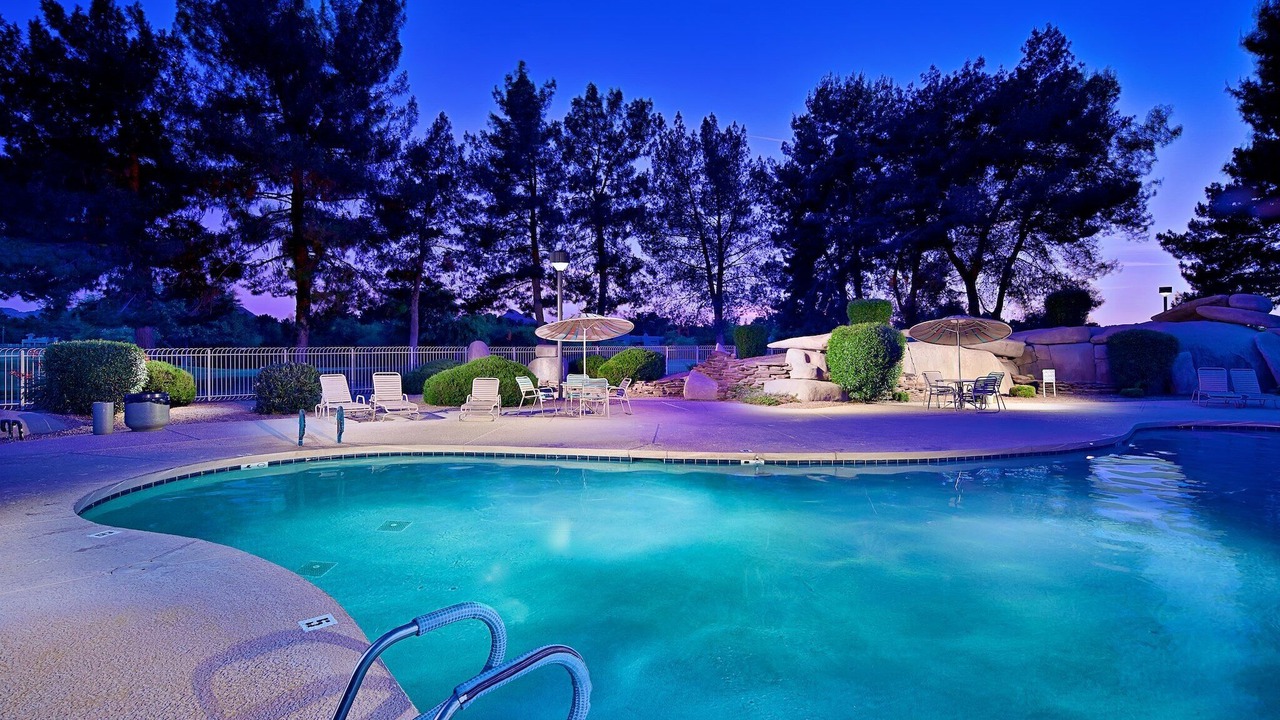 Photo of Outdoor in Paradise Valley Village