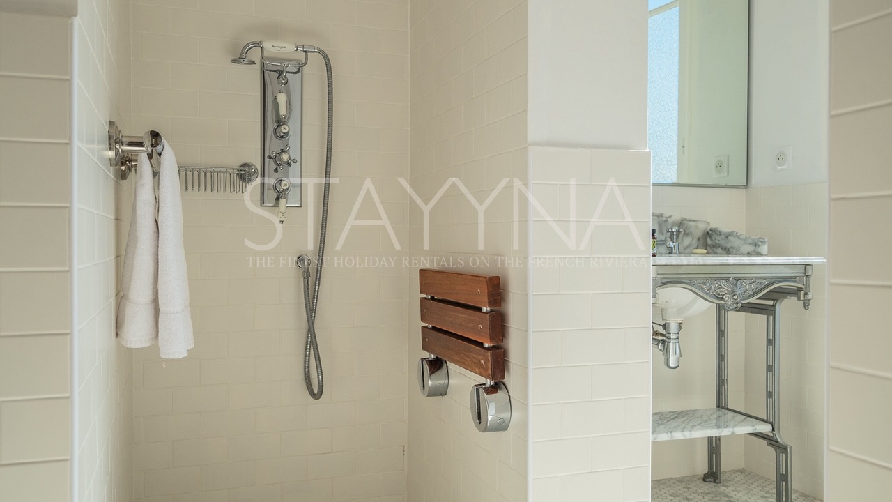 Photo of Bathroom in Gambetta
