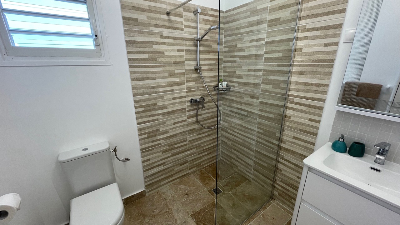 Photo of Bathroom in Grande-Terre