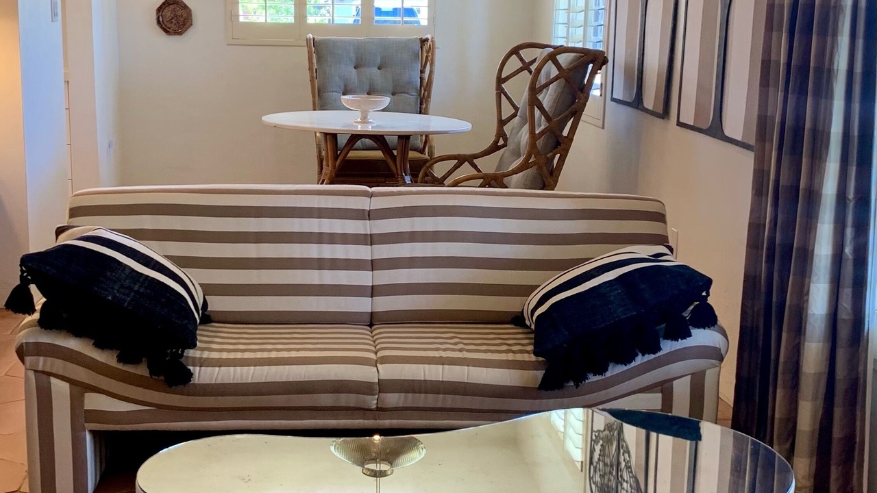 Photo of Livingroom in Camelback East