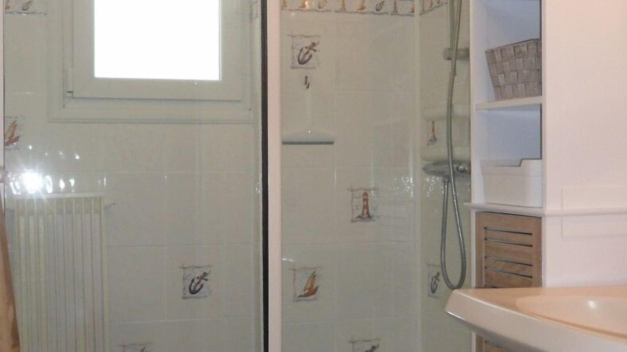 Photo of Bathroom in Plomodiern
