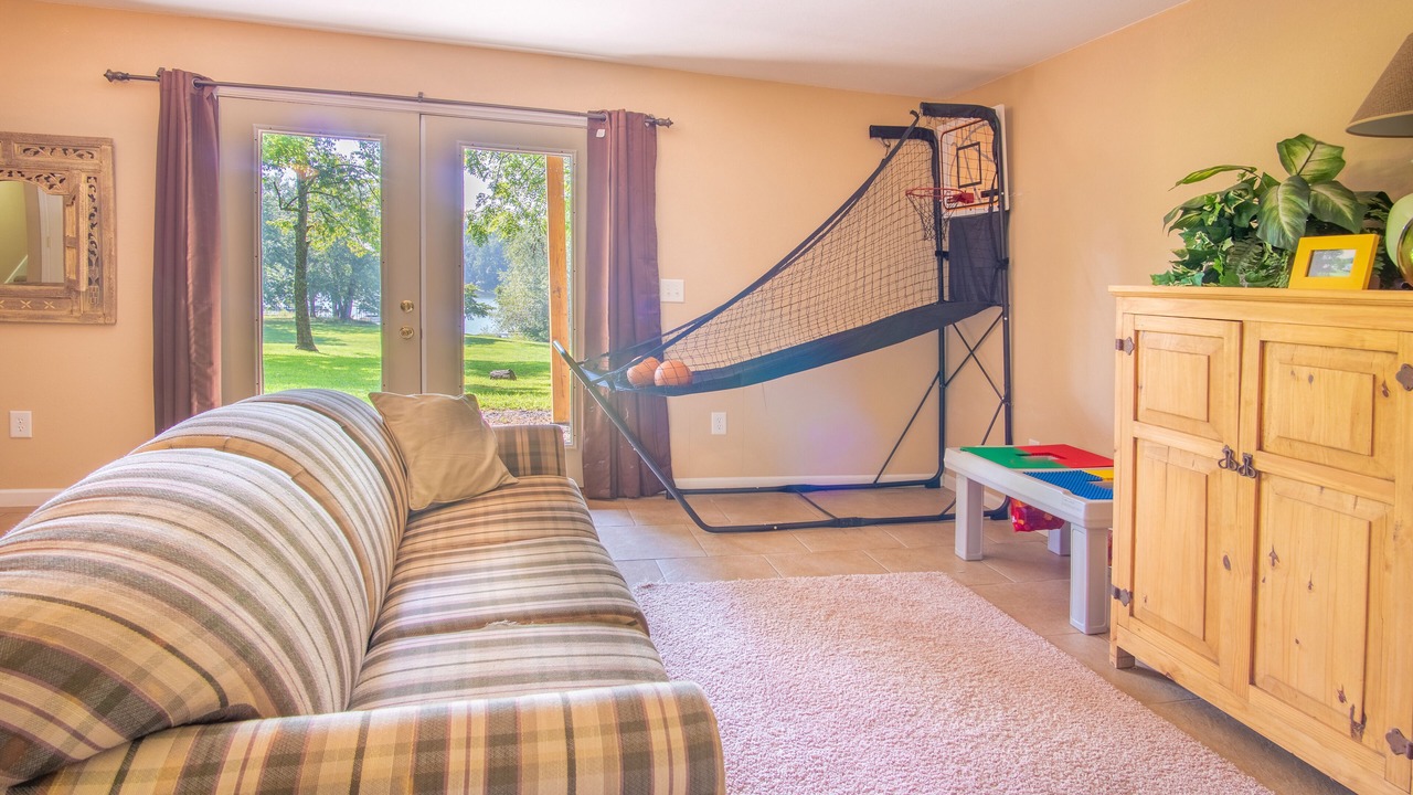 Photo of Livingroom in Hayesville