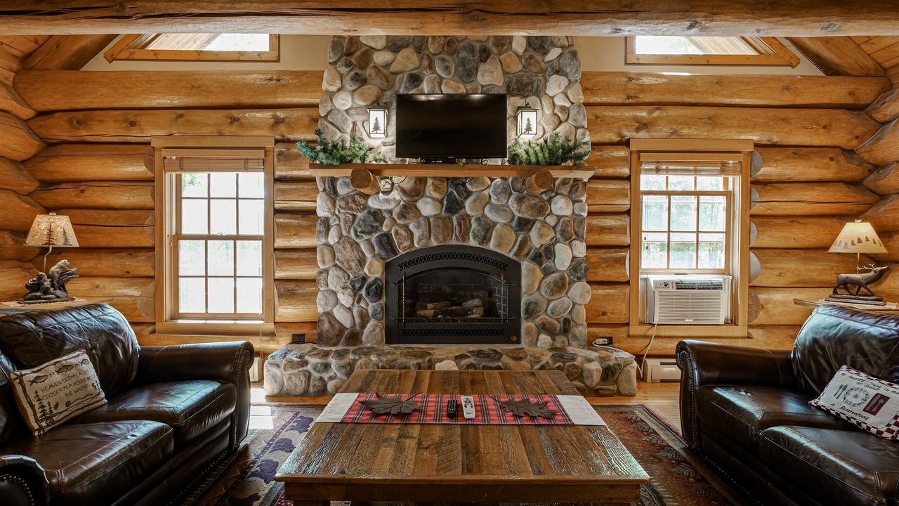 Photo of Livingroom in Eagle River
