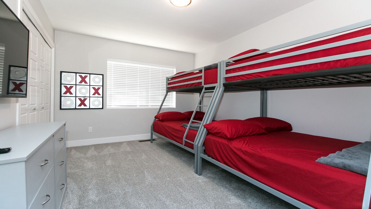 Photo of Bedroom in Thunderbird East
