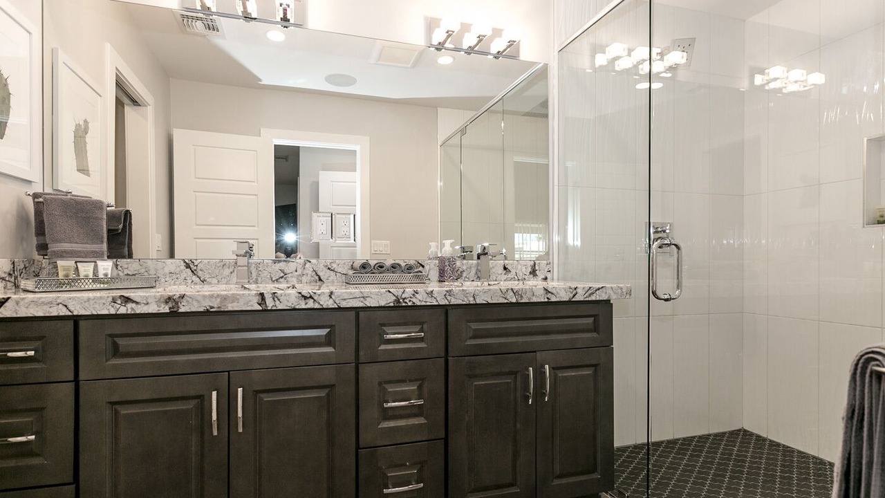 Photo of Bathroom in Thunderbird East