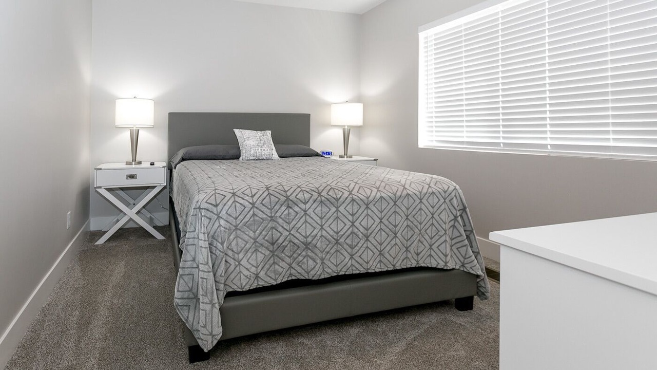 Photo of Bedroom in Thunderbird East