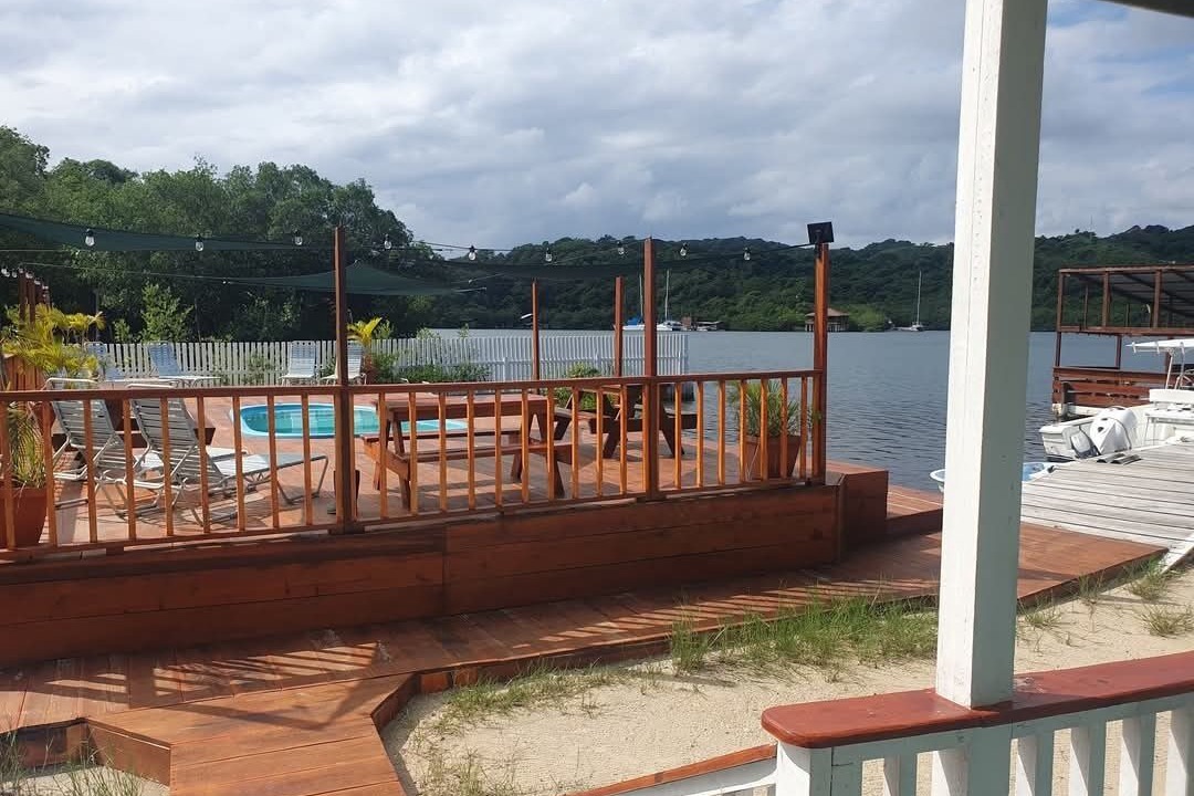 Photo of Patio Balcony in Calabash Bight
