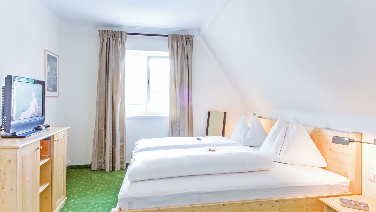 Photo of Bedroom in Poertschach am Woerthersee