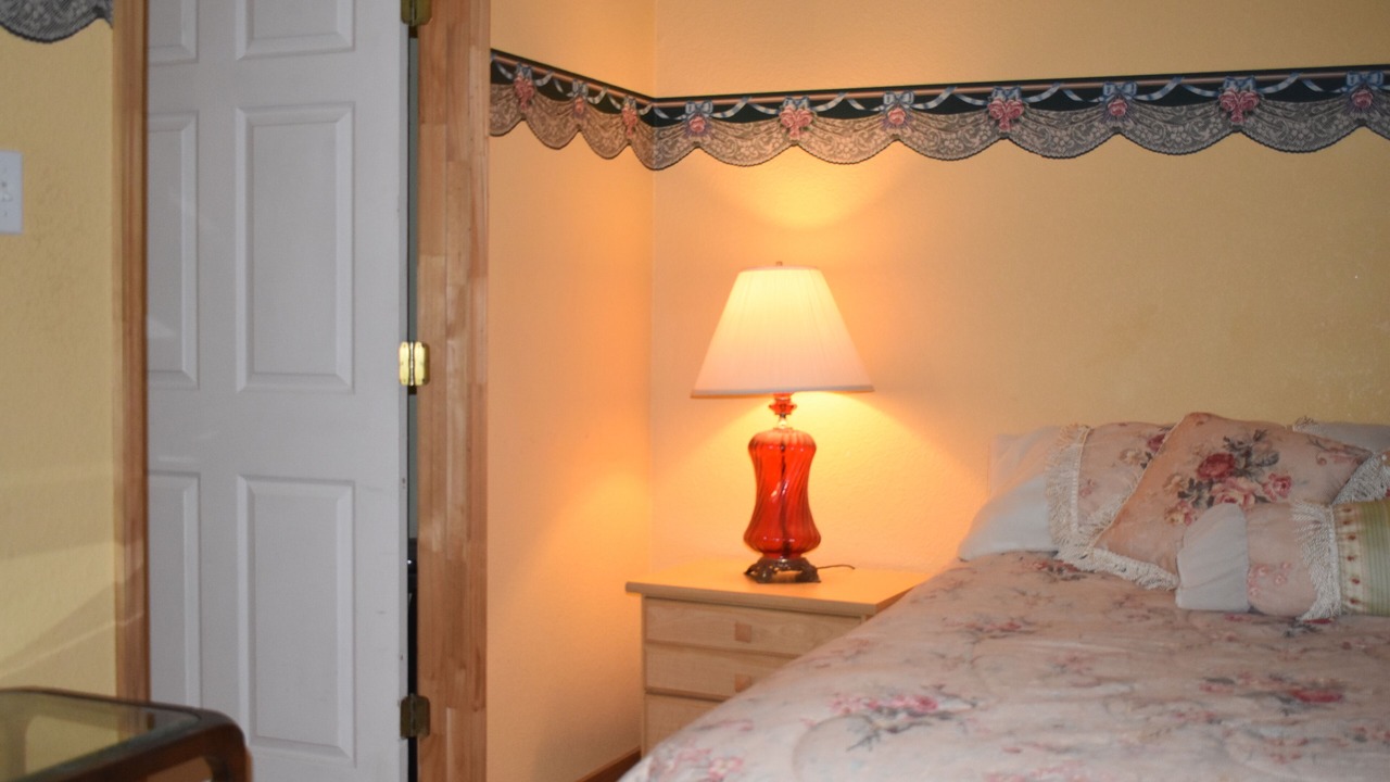 Photo of Bedroom in Hiawassee