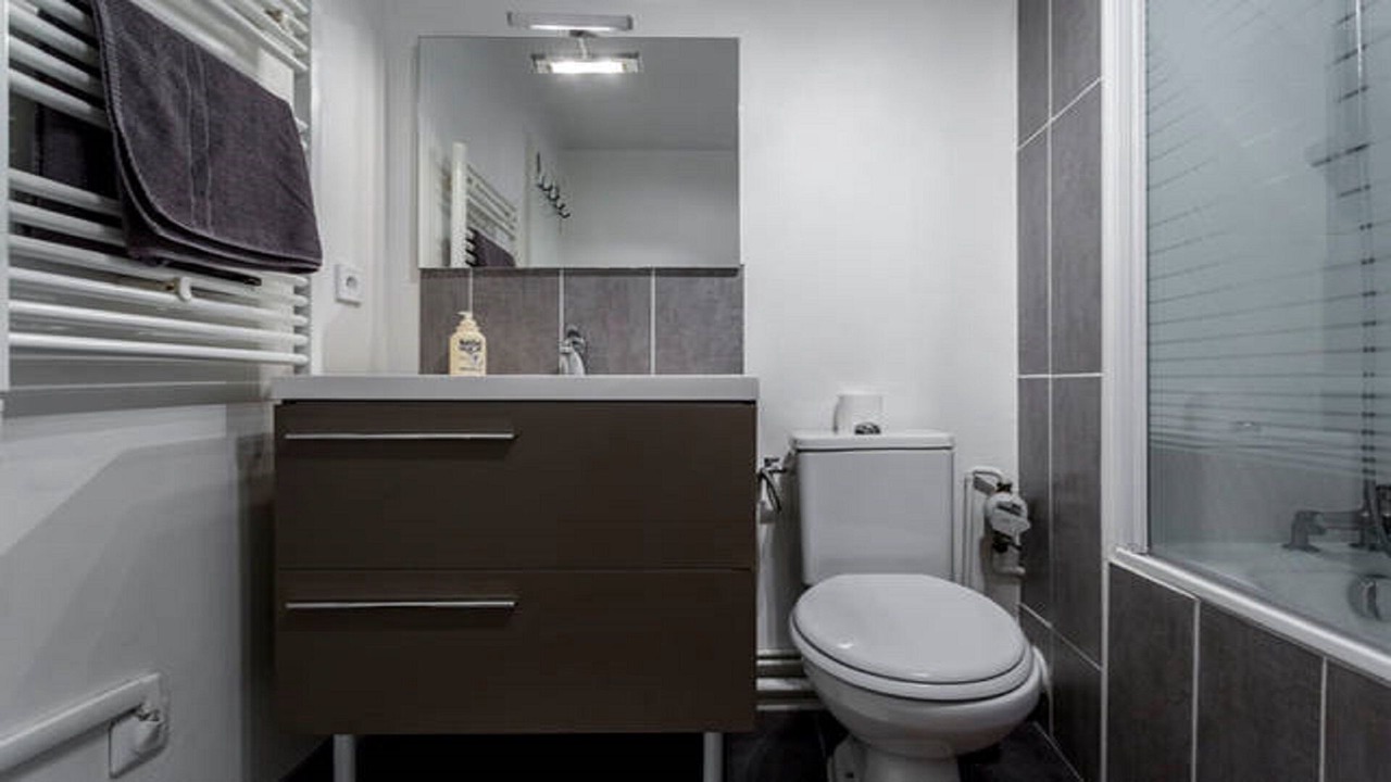Photo of Bathroom in Hotel de Ville - Quinconces