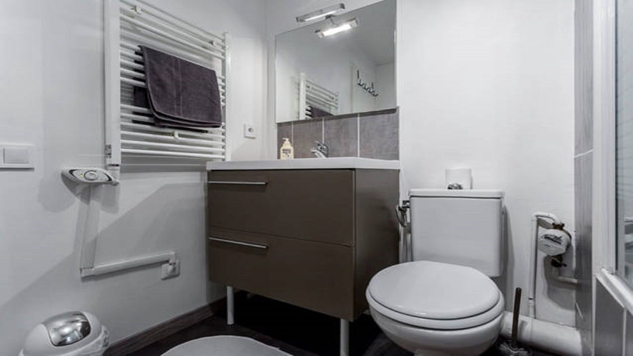 Photo of Bathroom in Hotel de Ville - Quinconces