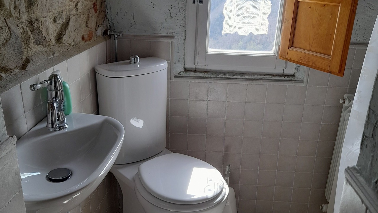 Photo of Bathroom in Boveglio