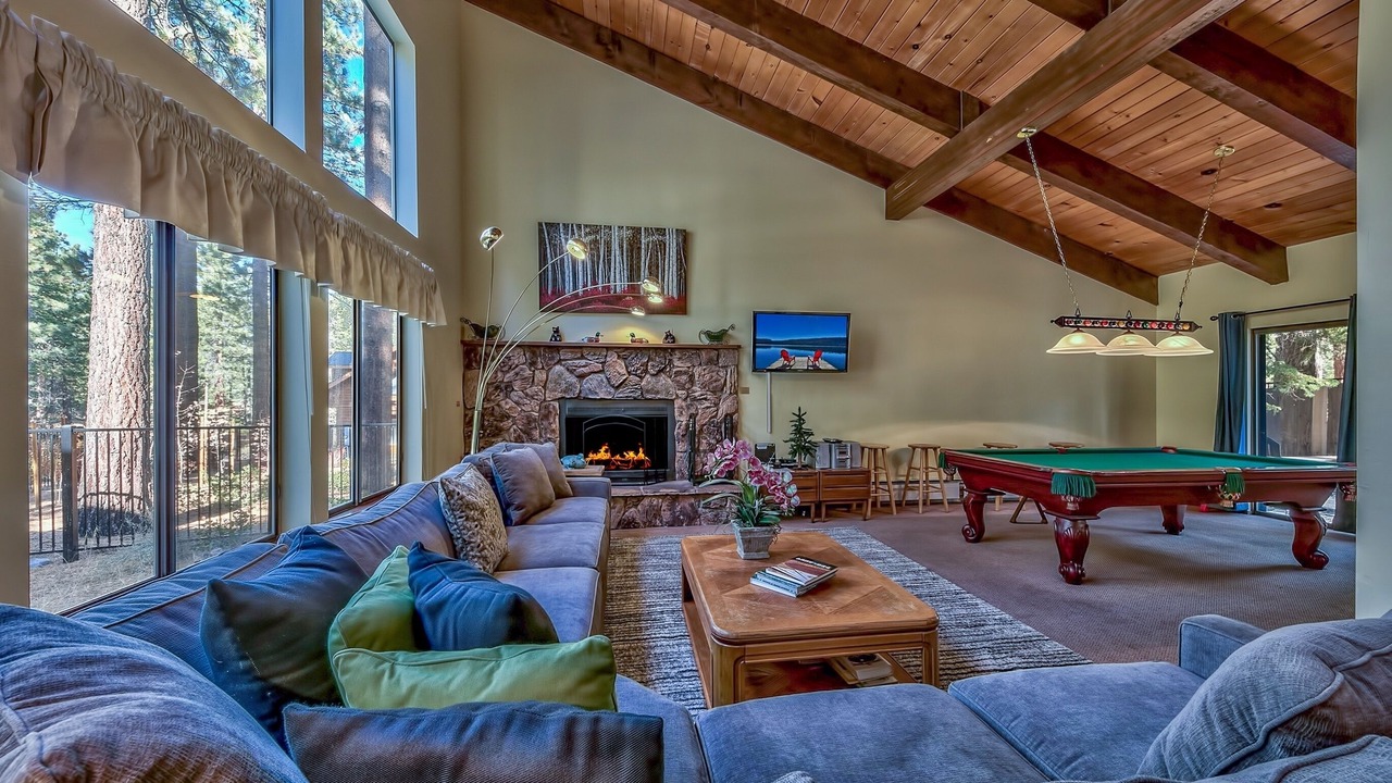 Photo of Livingroom in Lower Kingsbury