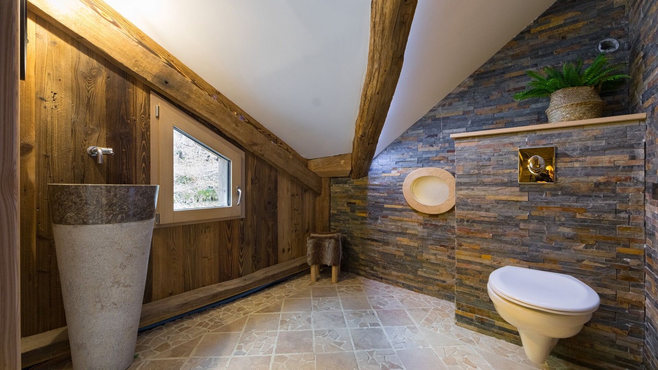 Photo of Bathroom in Ventron