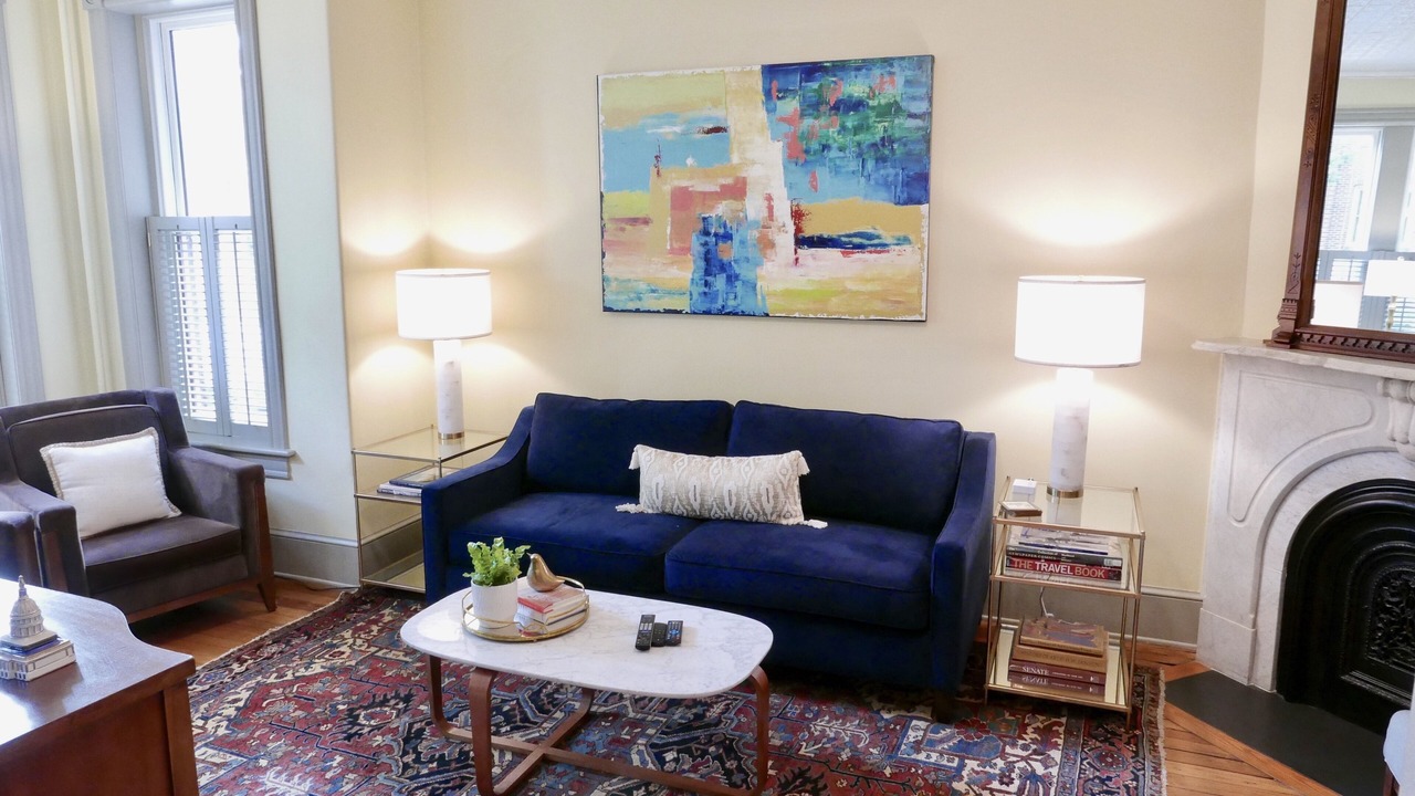Photo of Livingroom in Near Northeast