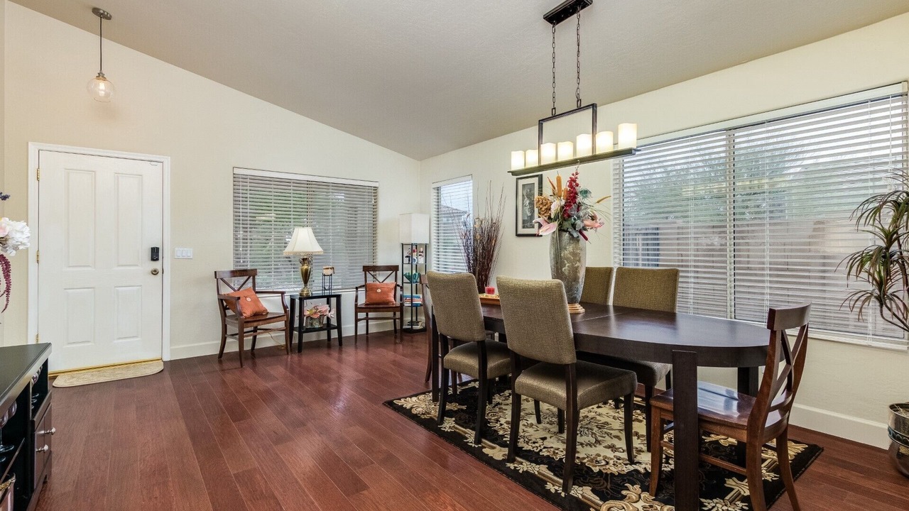 Photo of Livingroom in McDowell Mountain Ranch