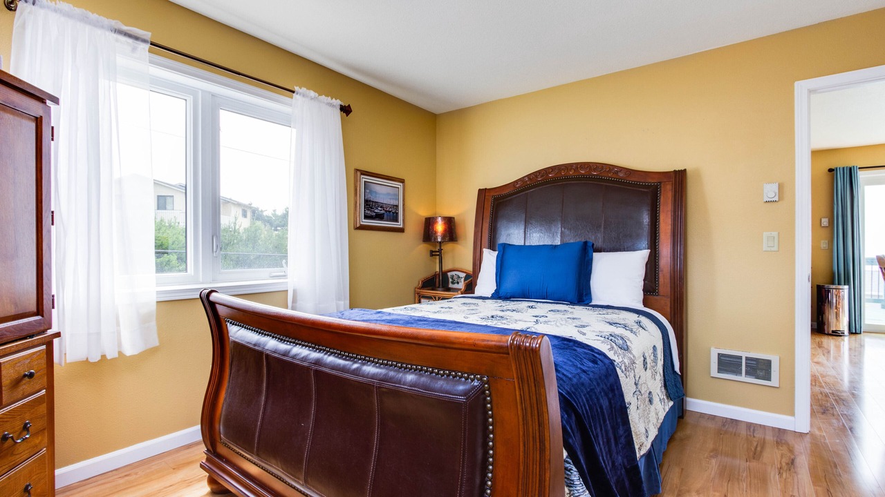 Photo of Bedroom in Pacific City