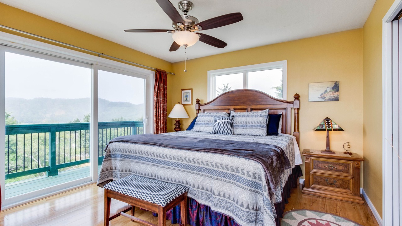 Photo of Bedroom in Pacific City