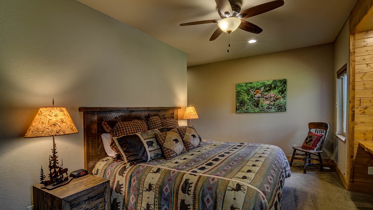 Photo of Bedroom in Eagle River