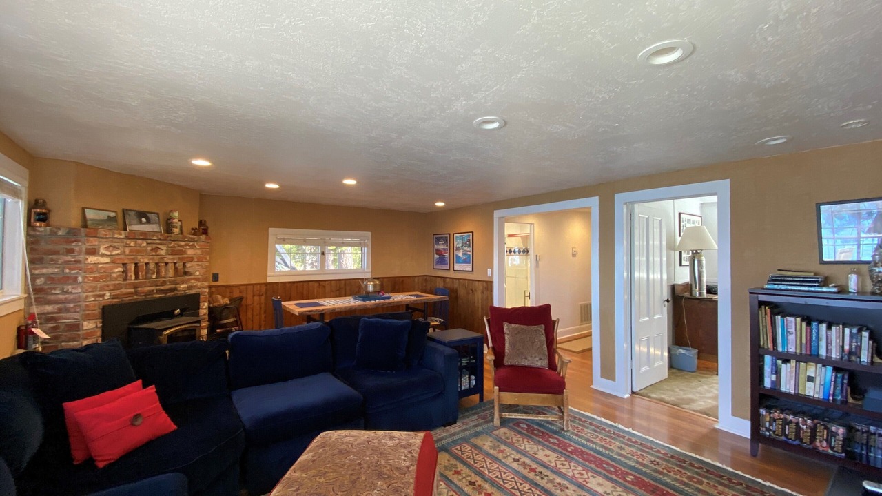 Photo of Bedroom in Lincoln Park