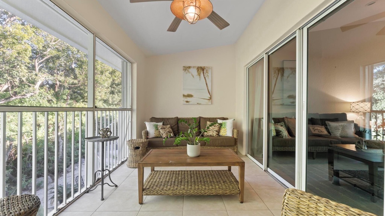 Photo of Patio Balcony in Rock Harbor