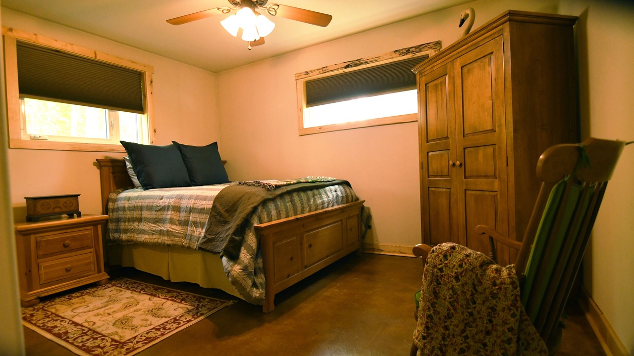 Photo of Bedroom in Susitna North