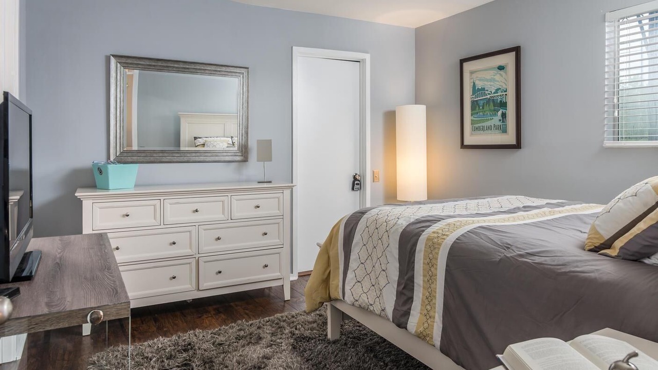 Photo of Bedroom in East Bank