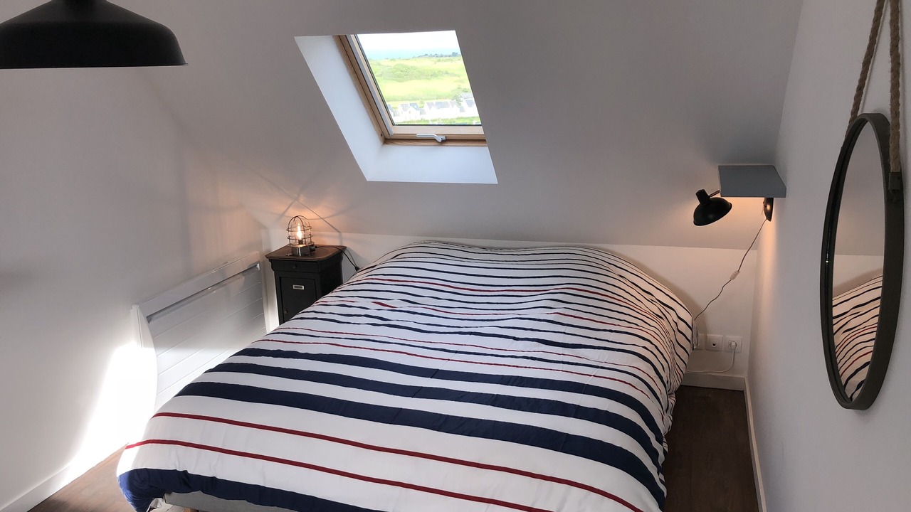 Photo of Bedroom in Port-en-Bessin-Huppain