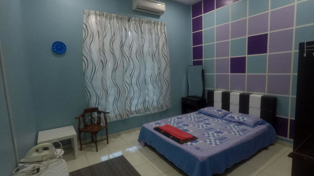 Photo of Bedroom in Ayer Molek