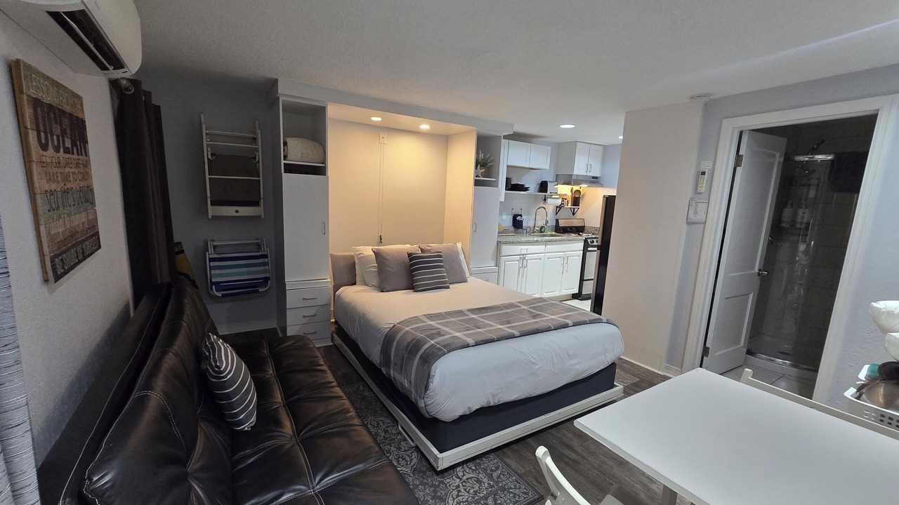 Photo of Bedroom in Clearwater Beach