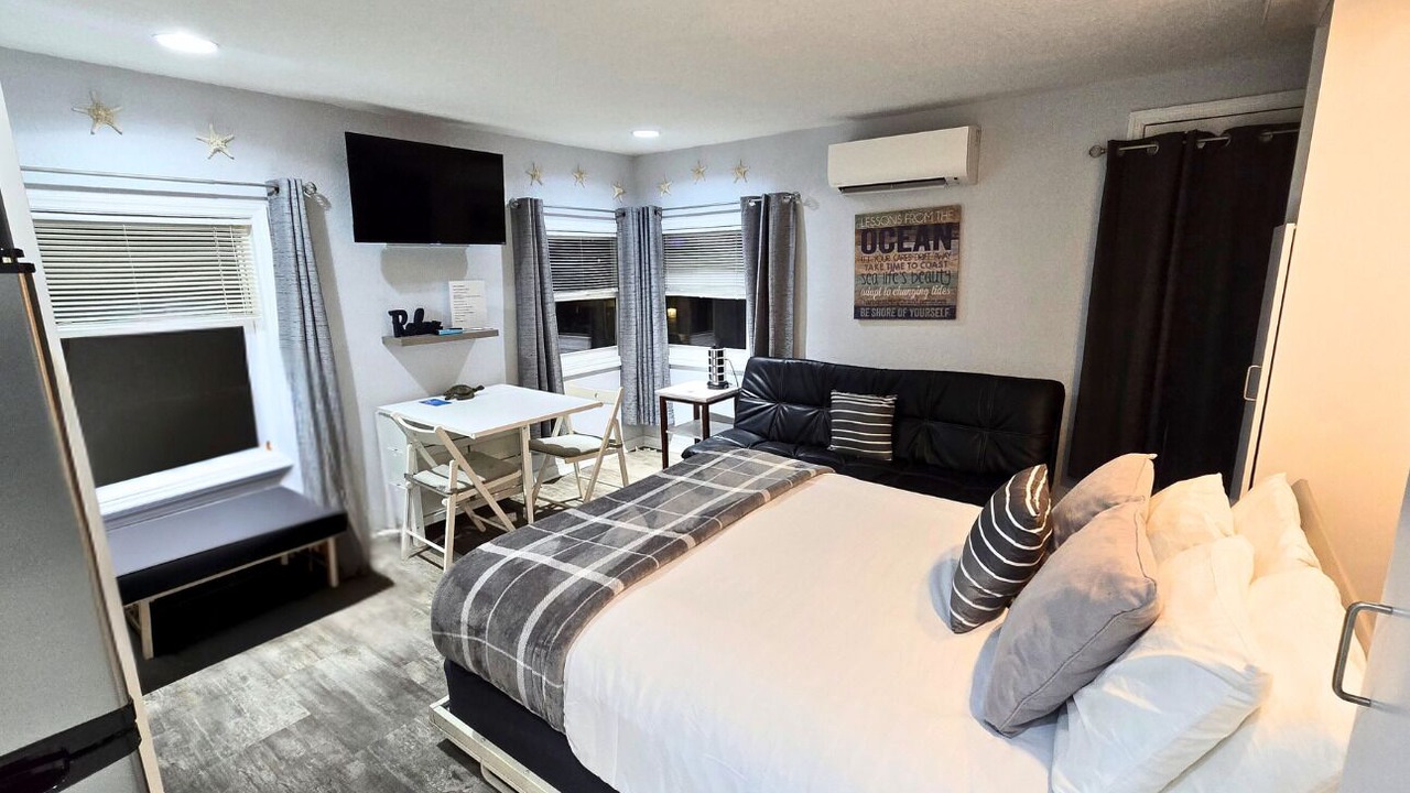 Photo of Bedroom in Clearwater Beach