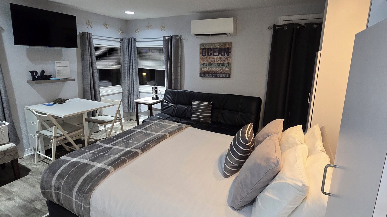 Photo of Bedroom in Clearwater Beach