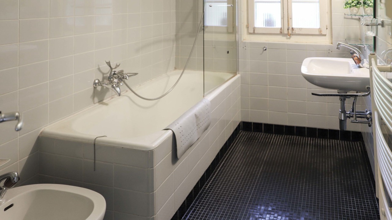 Photo of Bathroom in Caux