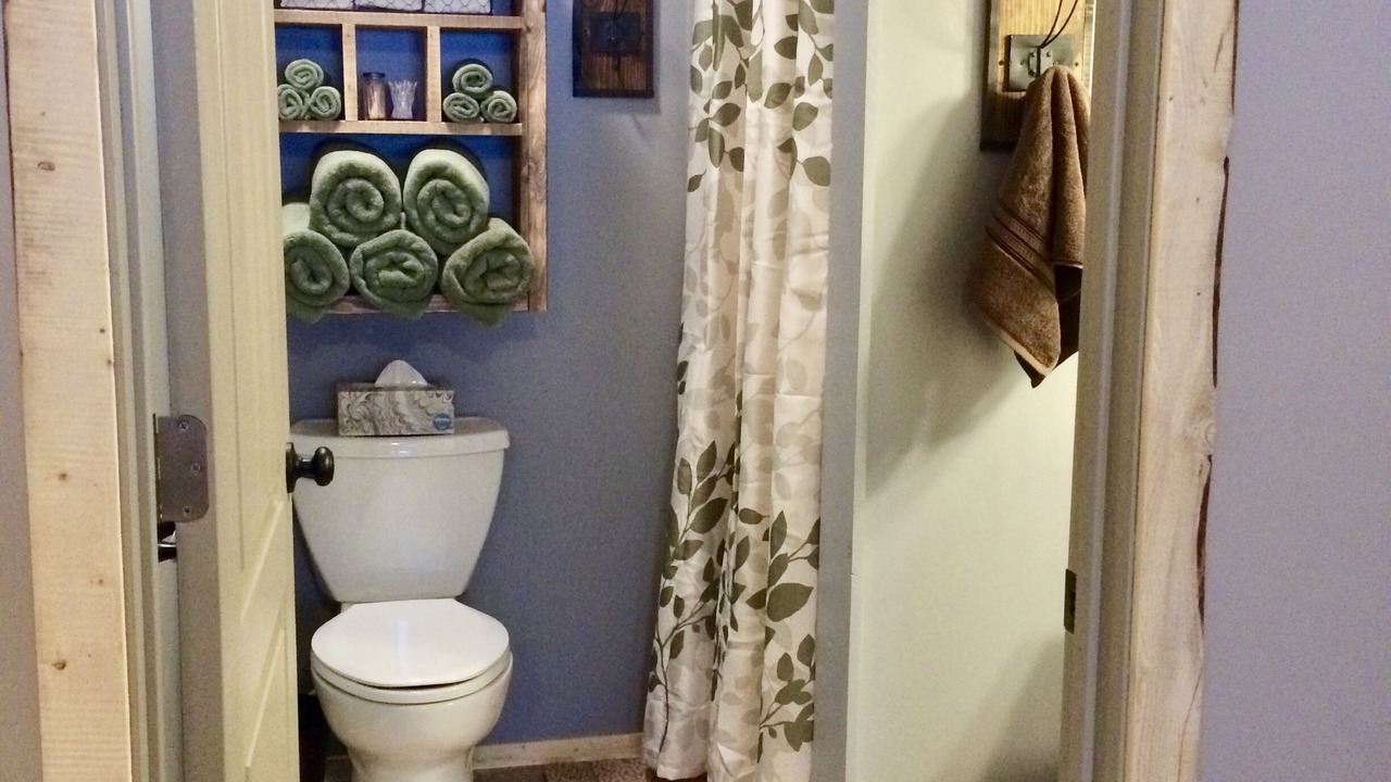 Photo of Bathroom in Fishhook