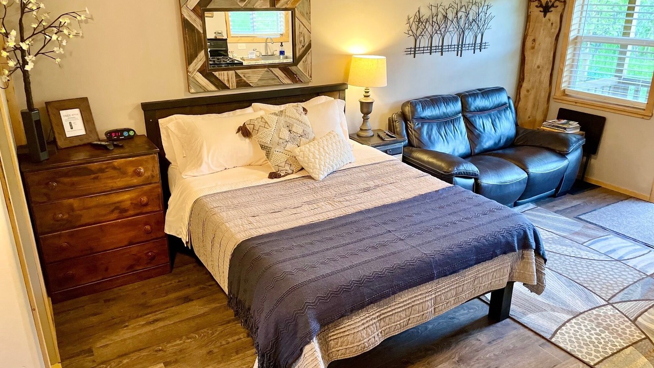 Photo of Bedroom in Fishhook