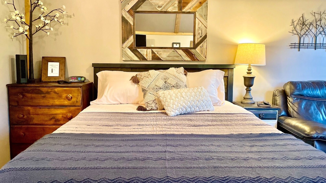 Photo of Bedroom in Fishhook