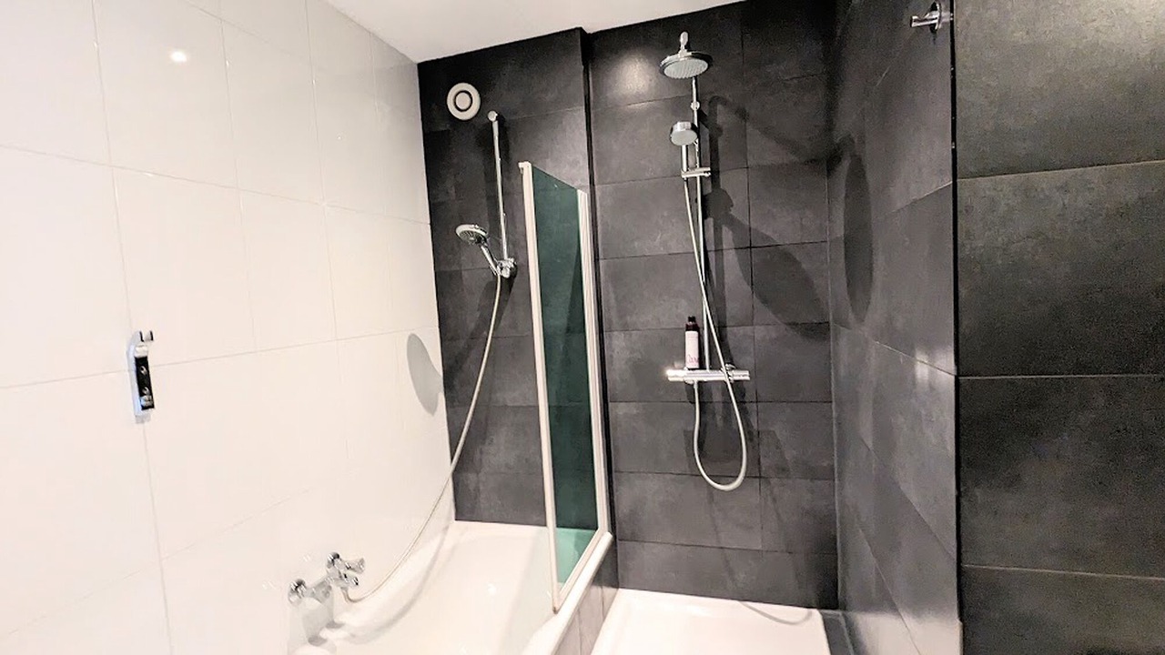 Photo of Bathroom in Nieuwmarkt en Lastage