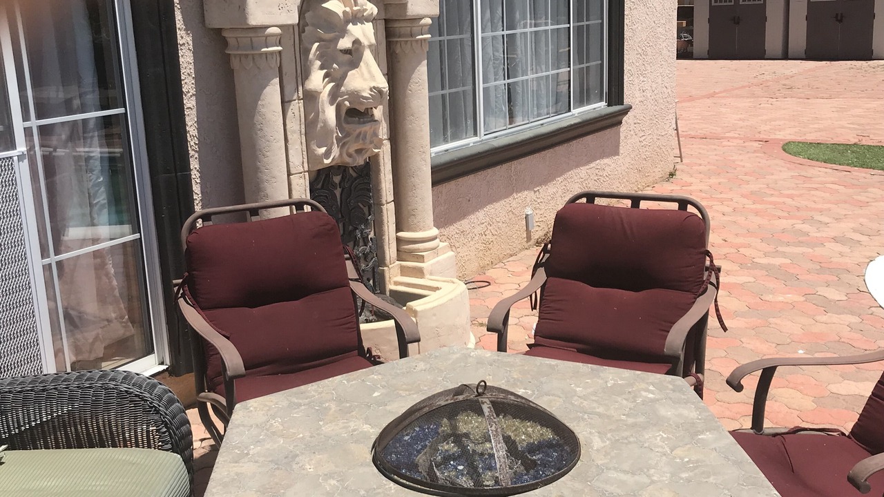 Photo of Outdoor in Woodland Hills