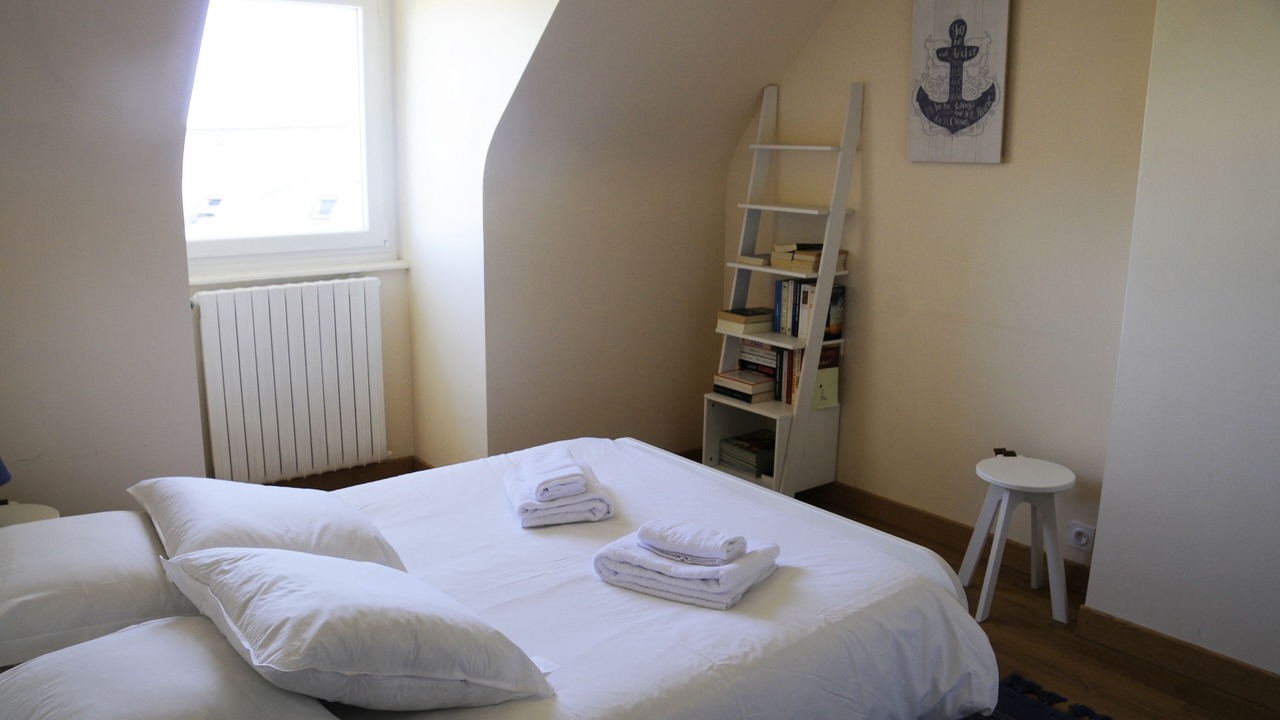 Photo of Bedroom in Plougasnou