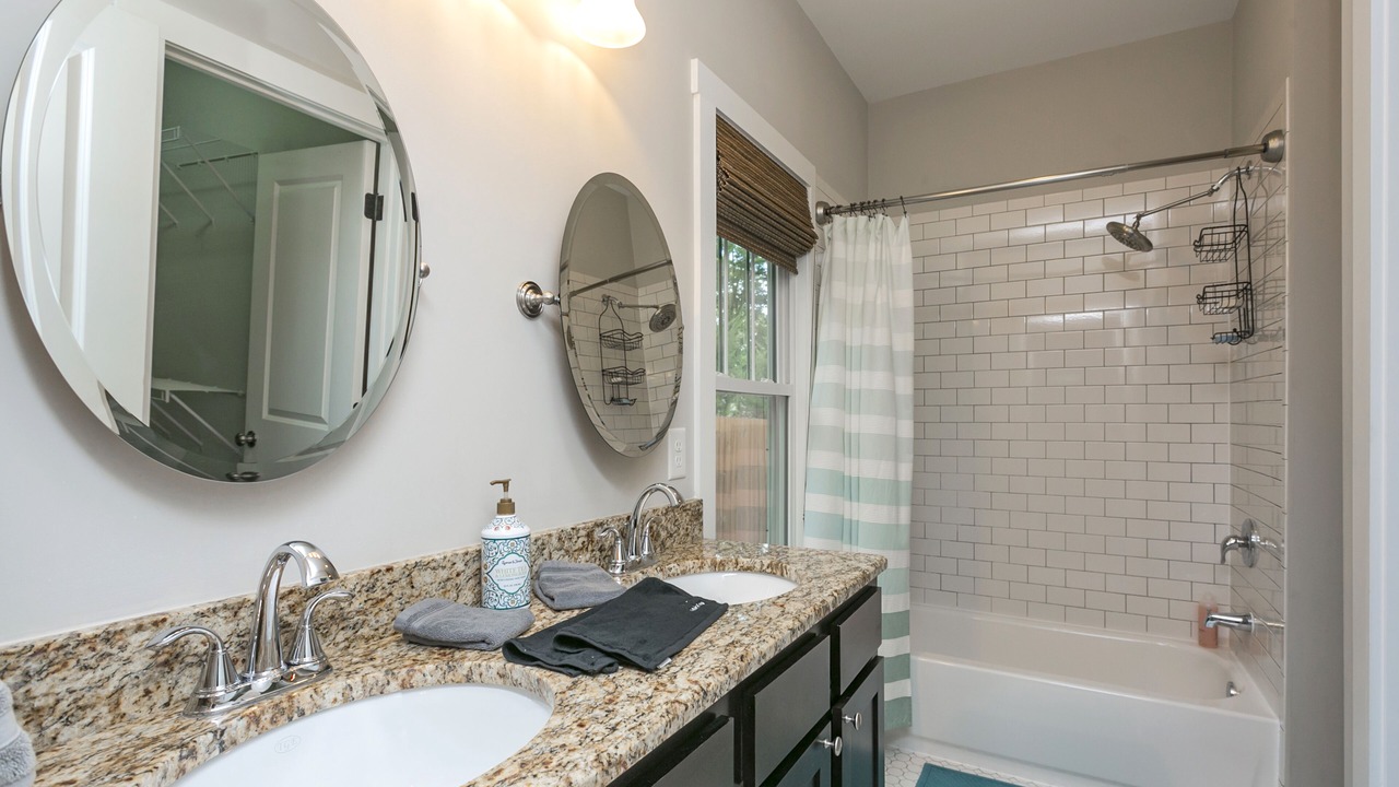 Photo of Bathroom in Woodbine