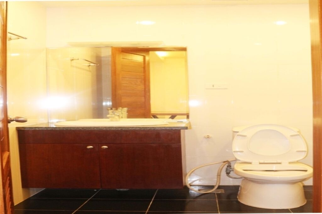 Photo of Bathroom in Quang An