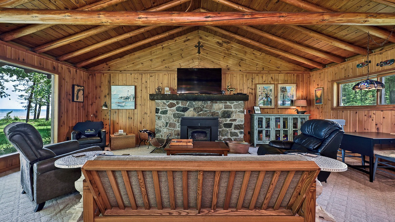 Photo of Livingroom in Ingalls