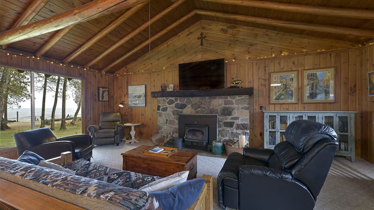 Photo of Livingroom in Ingalls