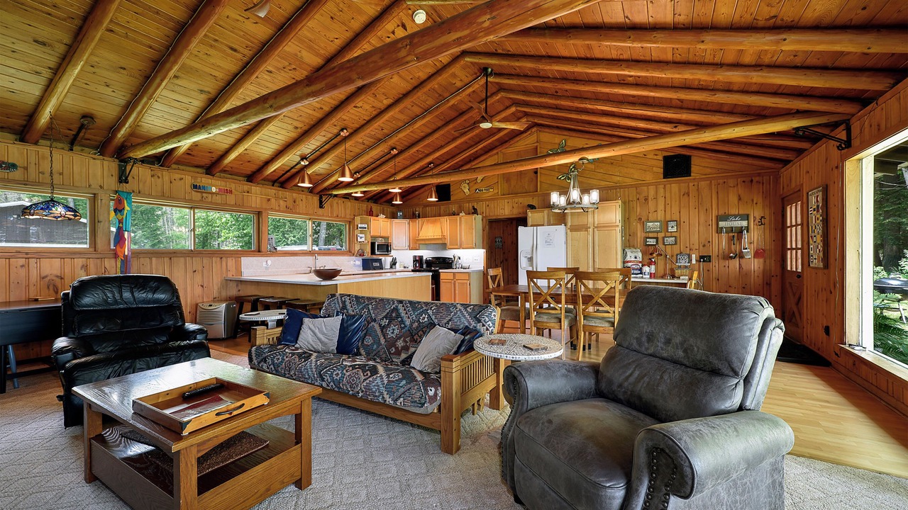 Photo of Livingroom in Ingalls