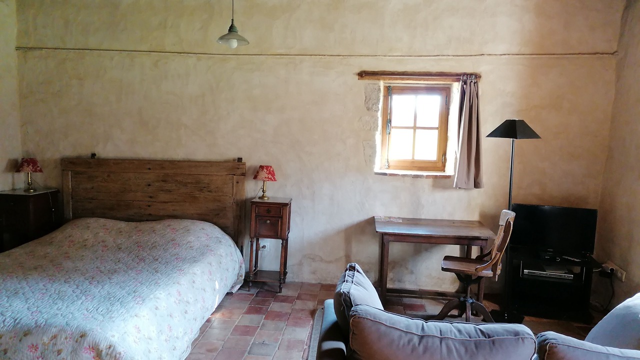 Photo of Bedroom in Bellou-le-Trichard