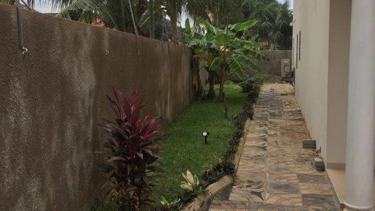 Photo of Outdoor in Adenta