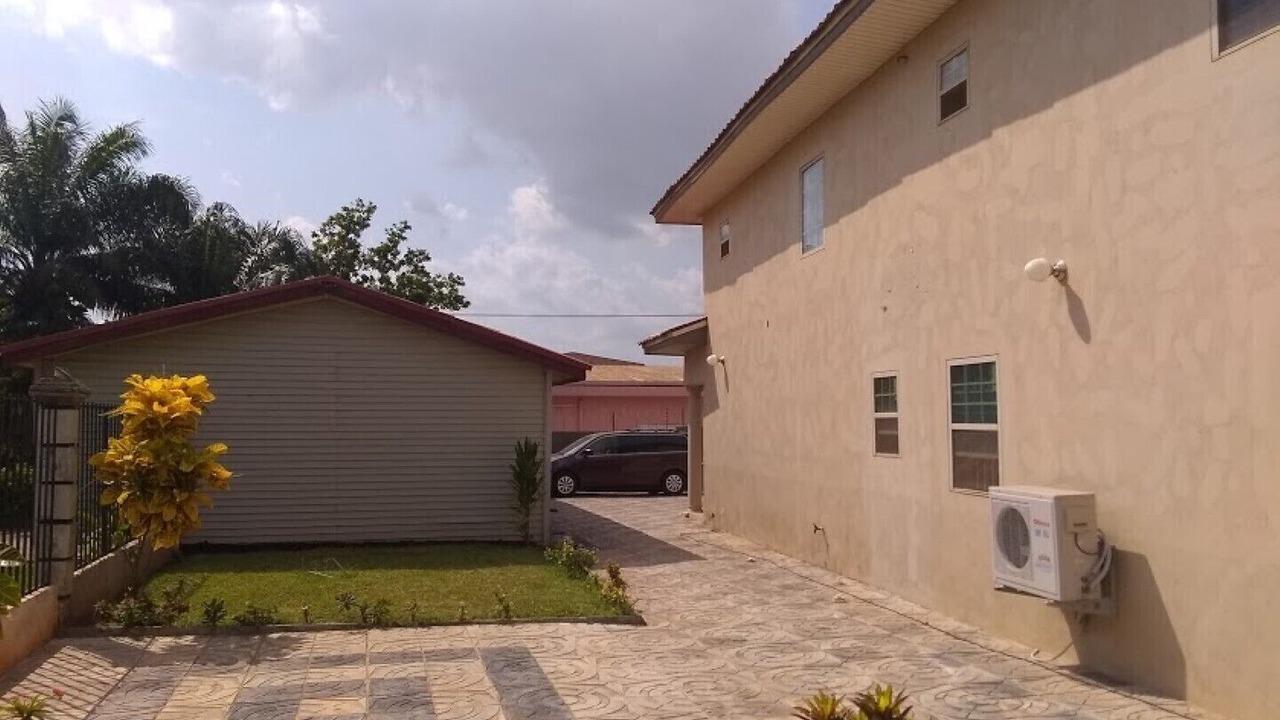 Photo of Outdoor in Adenta