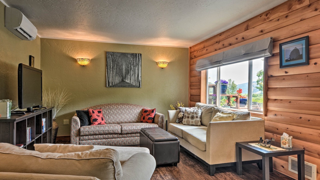 Photo of Livingroom in Gold Beach